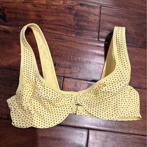 Frankie‘s bikinis butter Yellow Bikini Top with Black polkadots